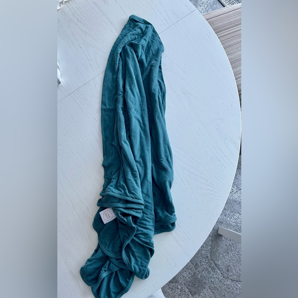 Lou Lou swaddle